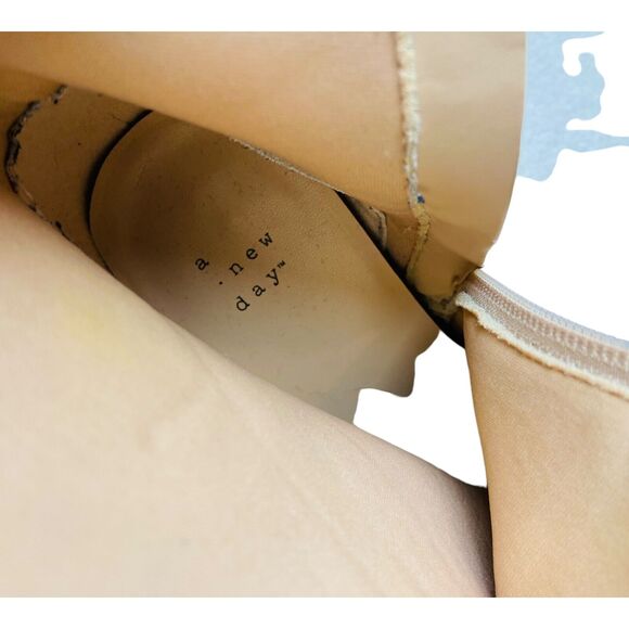 A New Day-Womens Cream Side Zipper Block Heeled Round Toe Ankle Boots 7.5 - Picture 10 of 10